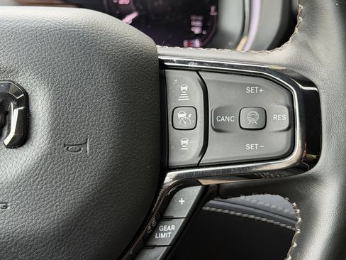 Used 2025 RAM 1500 Limited w/ Off Road Group AWD/4WD image 35