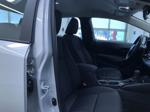 Used 2025 Toyota Corolla LE image 22
