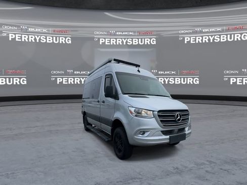 Used 2022 Mercedes-Benz Sprinter 2500 image 4