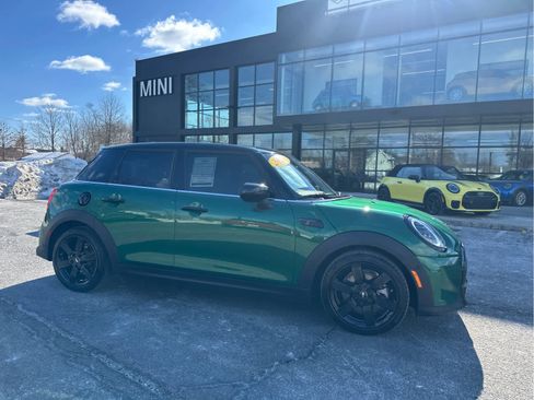 Certified 2024 MINI Cooper S image 4