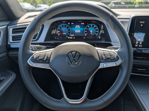 New 2026 Volkswagen Atlas Cross Sport SE AWD/4WD image 9