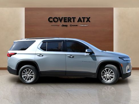 Used 2023 Chevrolet Traverse LT FWD image 6