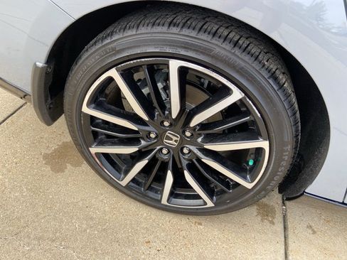 Used 2023 Honda Accord Touring image 31