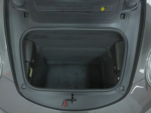 Used 2014 Porsche 911 Carrera 4S image 4