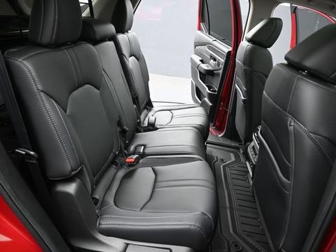 New 2026 Honda Pilot Touring image 25
