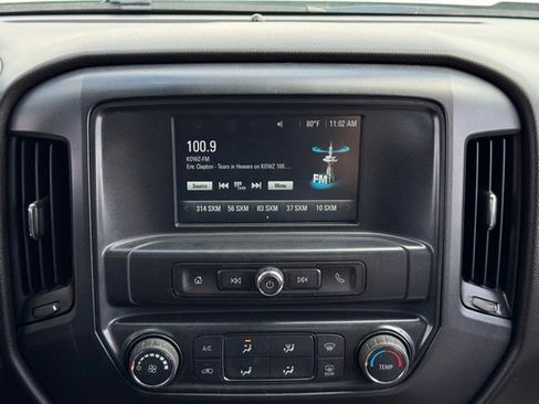 Used 2018 Chevrolet Silverado 1500 Custom w/ Custom Convenience Package AWD/4WD image 3