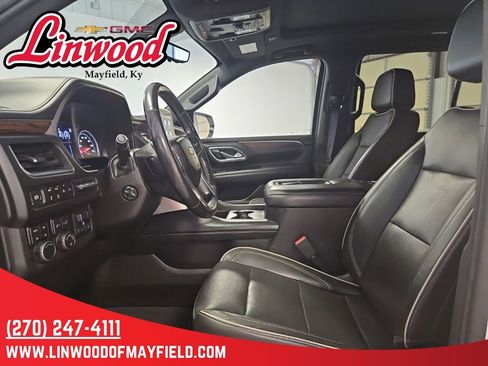 Used 2021 Chevrolet Tahoe Premier w/ Premium Package AWD/4WD image 11