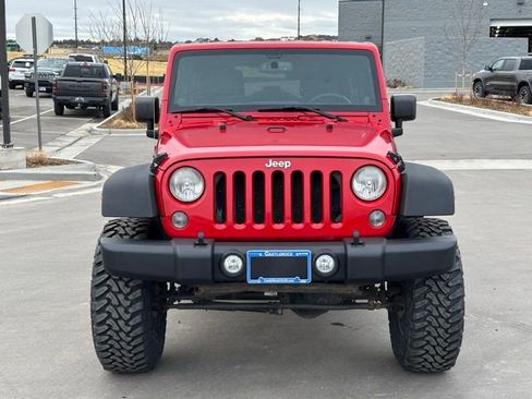 Used 2014 Jeep Wrangler Unlimited Rubicon w/ Connectivity Group image 10