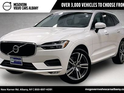 Used 2021 Volvo XC60 T5 Momentum w/ Premium Package