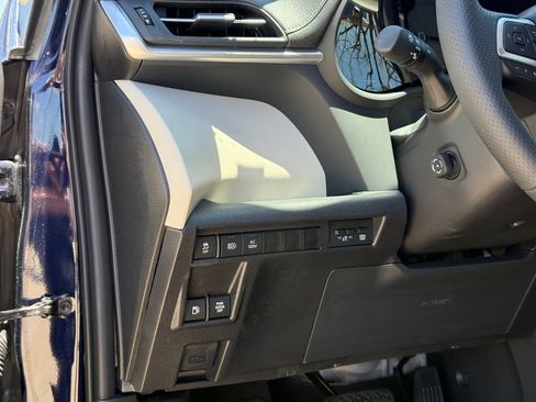 Certified 2026 Toyota Sienna Limited FWD image 8