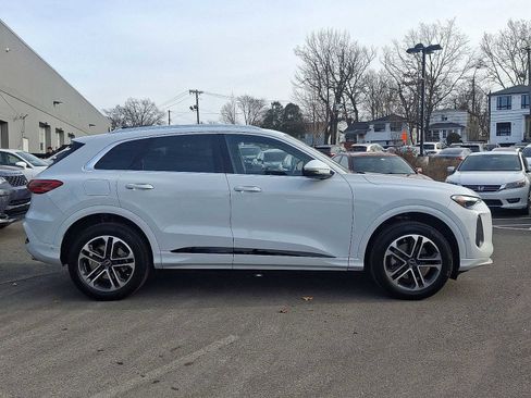 Certified 2025 Audi Q5 Premium w/ Convenience Package image 26