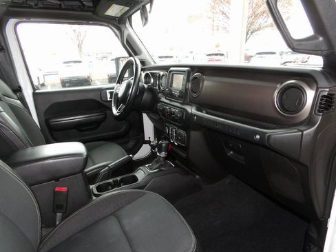 Used 2020 Jeep Wrangler Unlimited Freedom Edition image 23