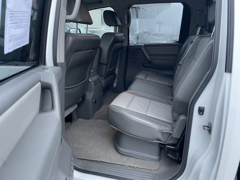 Used 2006 Nissan Titan LE w/ (T01) Tow Pkg image 27