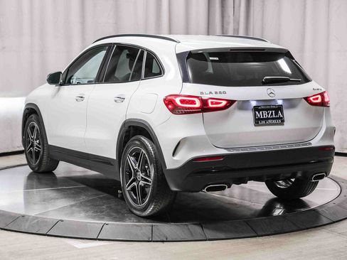 Certified 2023 Mercedes-Benz GLA 250 4MATIC image 2