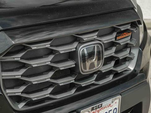 Used 2023 Honda Passport TrailSport image 5