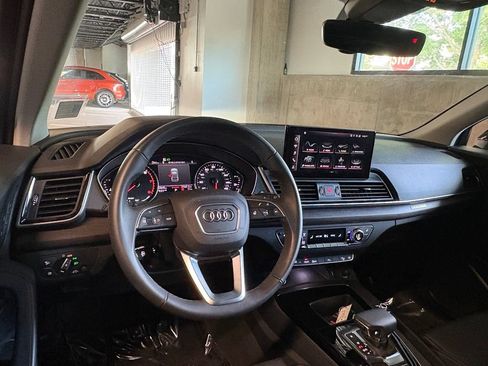 Used 2024 Audi Q5 2.0T Premium w/ Convenience Package AWD/4WD image 14