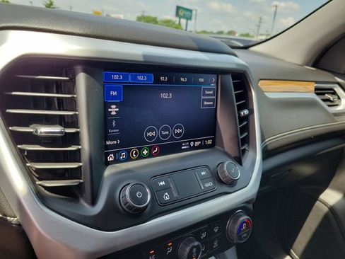 Used 2023 GMC Acadia SLE w/ Elevation Edition FWD image 24