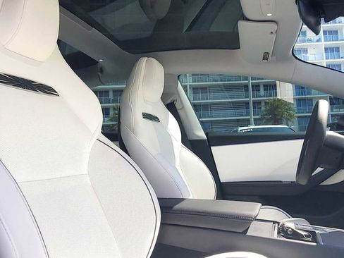 Used 2024 Tesla Model 3 Performance image 21