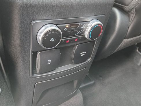 Used 2023 Ford Explorer Platinum w/ Technology Package image 23