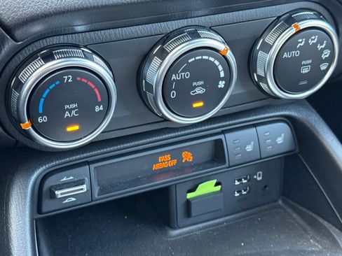 Used 2023 MAZDA MX-5 Miata Grand Touring image 19