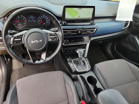 Used 2022 Kia Seltos S AWD/4WD image 8