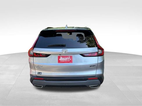 Used 2023 Honda CR-V Sport Touring image 4