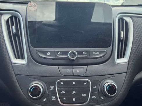 Used 2024 Chevrolet Malibu LT FWD image 16