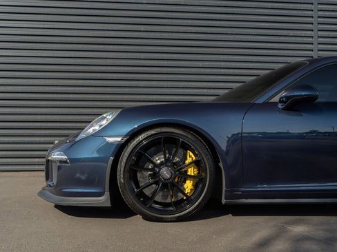 Used 2015 Porsche 911 GT3 RWD image 12