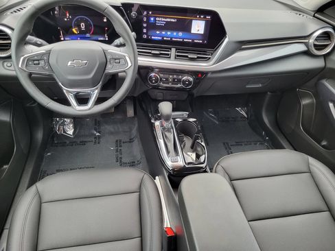 Used 2025 Chevrolet Trax ACTIV FWD image 27