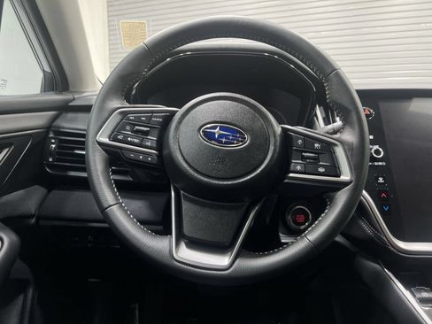 Used 2025 Subaru Outback Premium AWD/4WD image 14