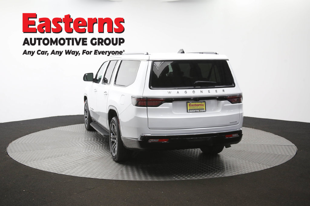 Used 2024 Jeep Wagoneer L Series II w/ Flexible Seating Group AWD/4WD image 43
