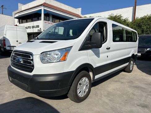 Used 2019 Ford Transit 350 XLT RWD image 3