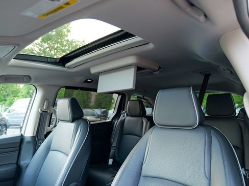 Used 2025 Honda Odyssey Elite image 22