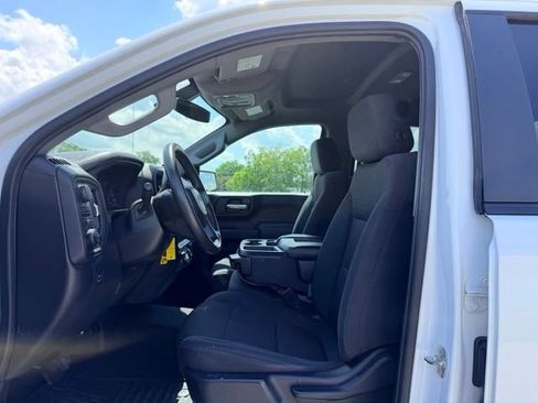 Used 2020 Chevrolet Silverado 1500 Custom Trail Boss w/ Custom Convenience Package AWD/4WD image 7