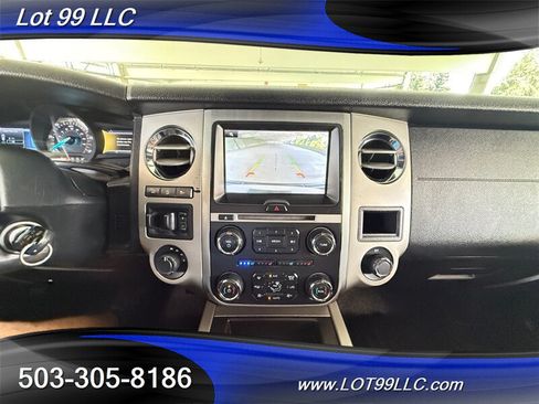 Used 2015 Ford Expedition EL XLT w/ Equipment Group 202A AWD/4WD image 14