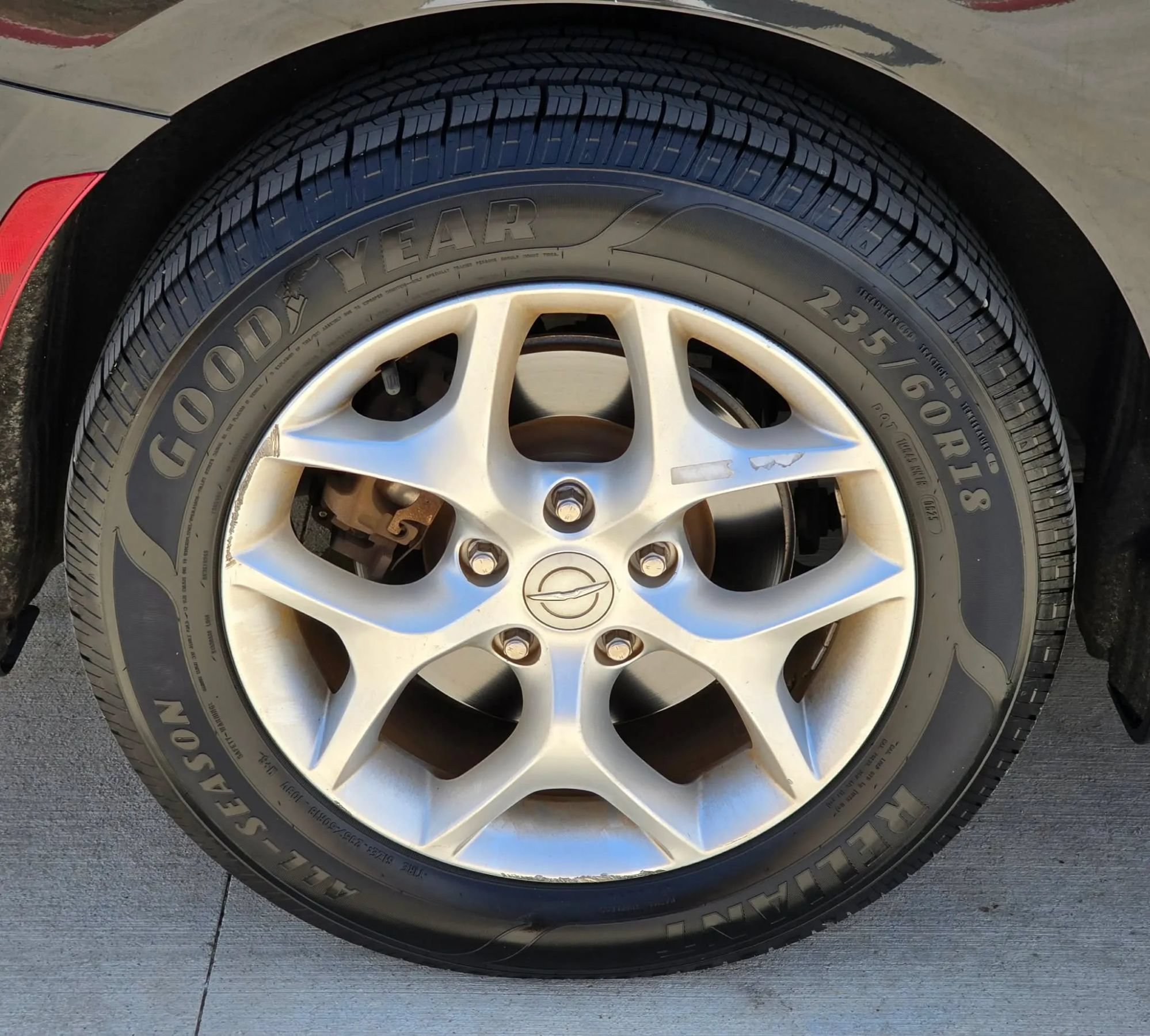 Used 2017 Chrysler Pacifica Touring-L w/ Tire & Wheel Group FWD image 34