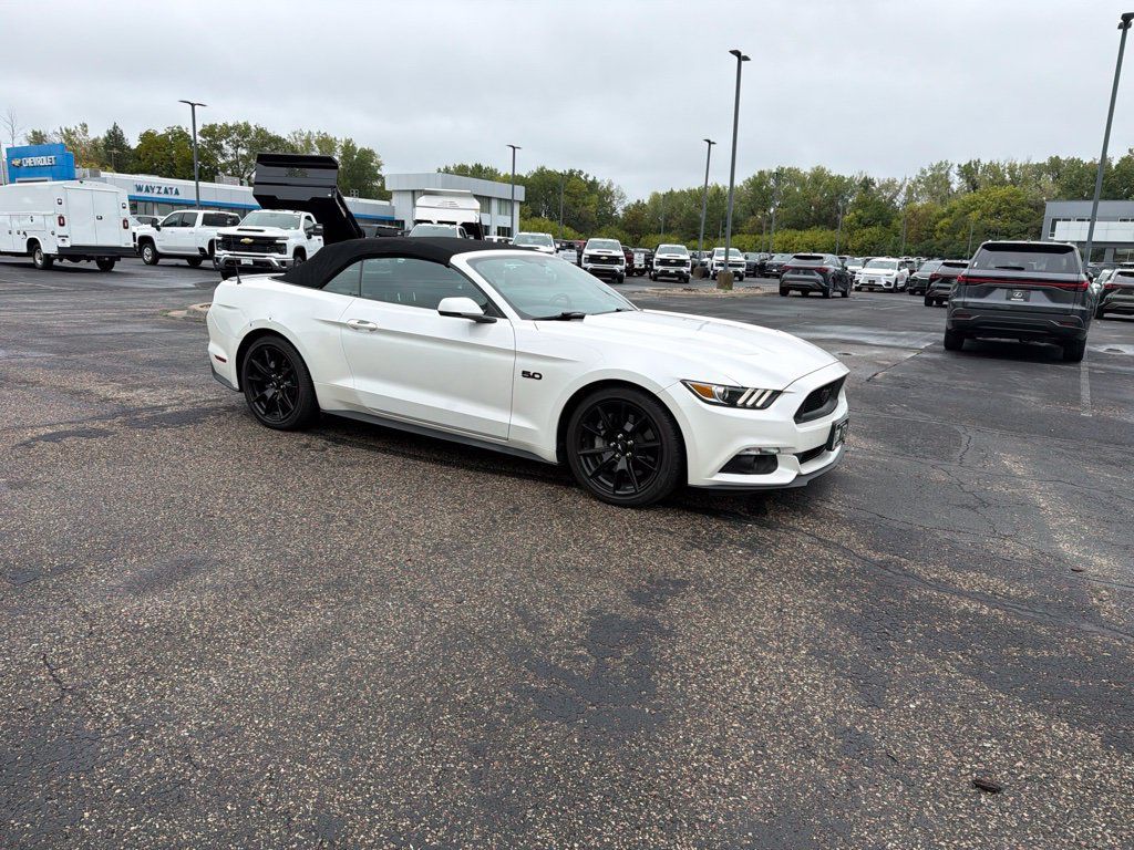 Used 2017 Ford Mustang GT Premium w/ Black Accent Package RWD image 20