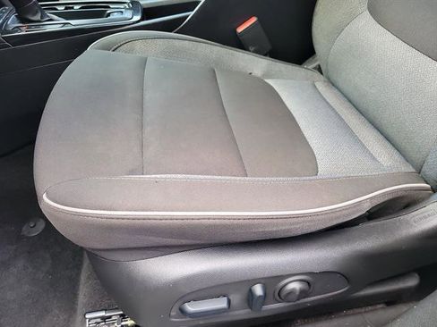 Used 2023 Chevrolet TrailBlazer LT w/ Convenience Package image 4