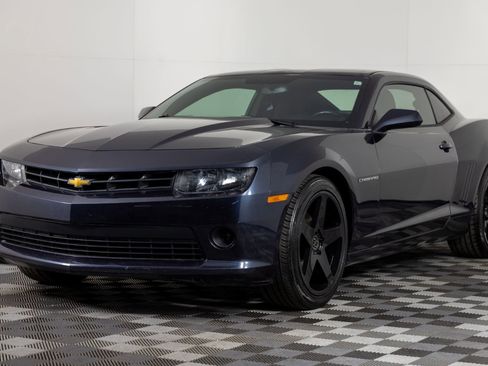 Used 2014 Chevrolet Camaro LT image 2
