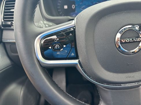 Used 2025 Volvo XC90 T8 Ultra w/ Protection Package Premier image 22