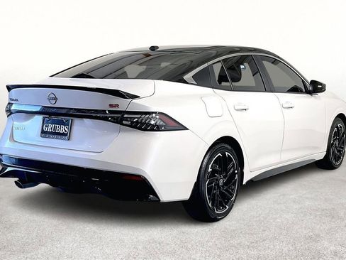 New 2026 Nissan Sentra SR w/ Floor Mat Package image 39