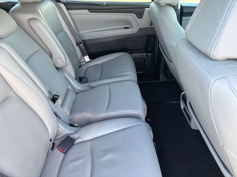 Used 2024 Honda Odyssey EX-L image 16