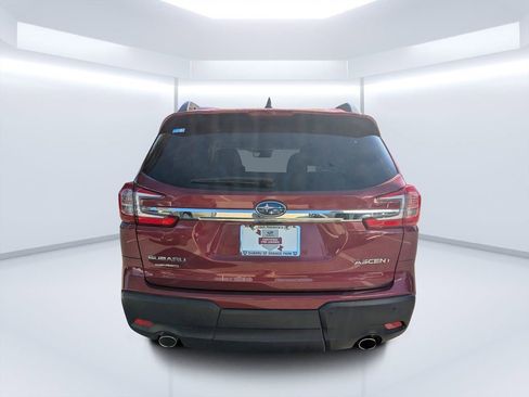 Used 2024 Subaru Ascent Premium w/ Convenience Package image 4