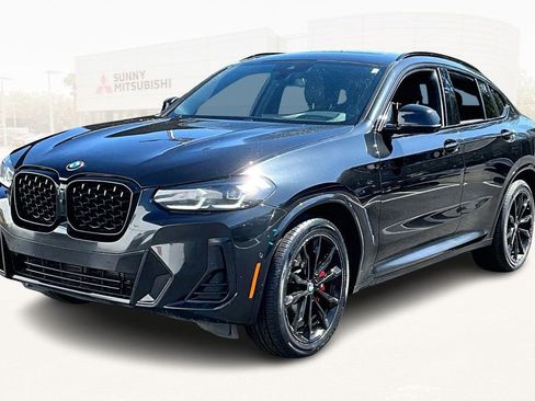 Used 2022 BMW X4 xDrive30i image 1