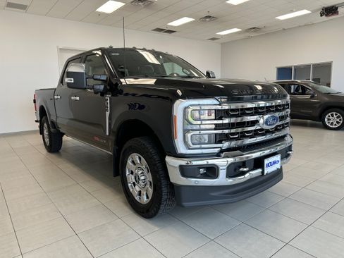 Used 2023 Ford F350 King Ranch w/ Chrome Package AWD/4WD image 4