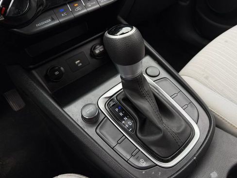 Used 2023 Hyundai Kona SEL FWD image 18