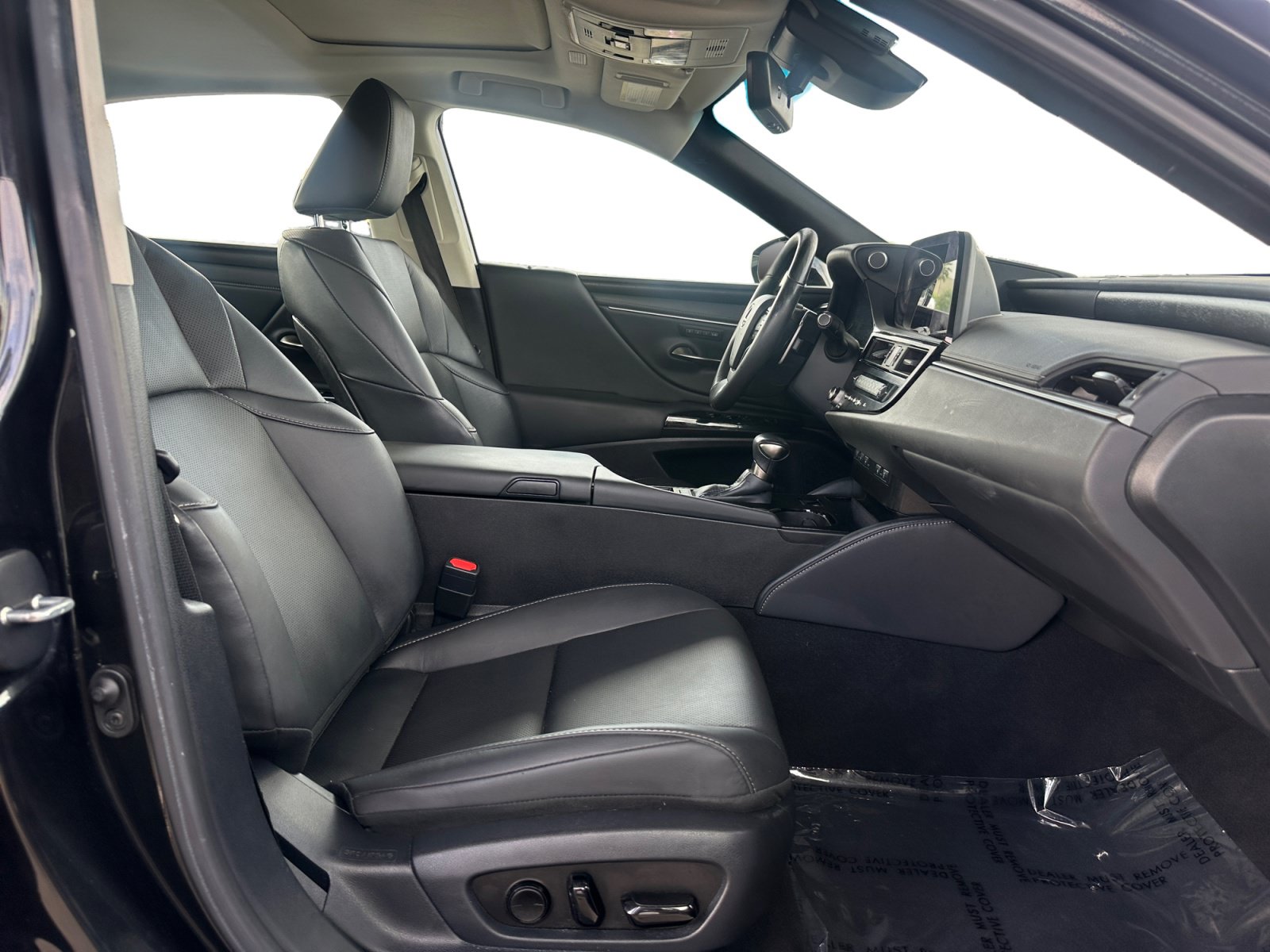 Used 2024 Lexus ES 300h w/ Premium Package FWD image 15
