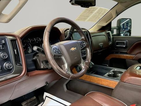 Used 2016 Chevrolet Silverado 2500 High Country w/ Duramax Plus Package AWD/4WD image 19