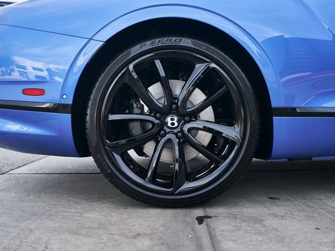 Used 2023 Bentley Continental GT Azure image 20