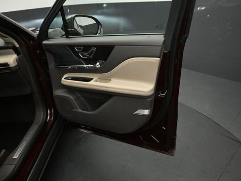 Certified 2021 Lincoln Corsair AWD w/ Premium Package image 30